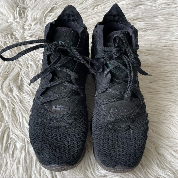 Nike LeBron 17 Global Currency Black Textured Lace Up Basketball Sneakers Sz 11 - Picture 4 of 10